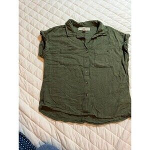 Green cap sleeve shirt